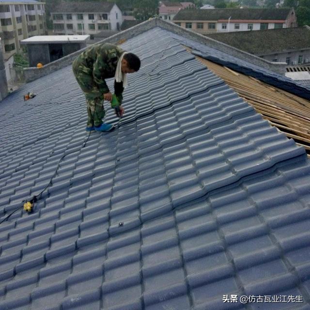 導(dǎo)讀：農(nóng)村蓋房用樹(shù)脂瓦適合嗎？聽(tīng)完行家的分析，恍然大悟