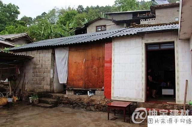 老家房頂?shù)氖尥邥?huì)對(duì)居住者的健康造成影響嗎？